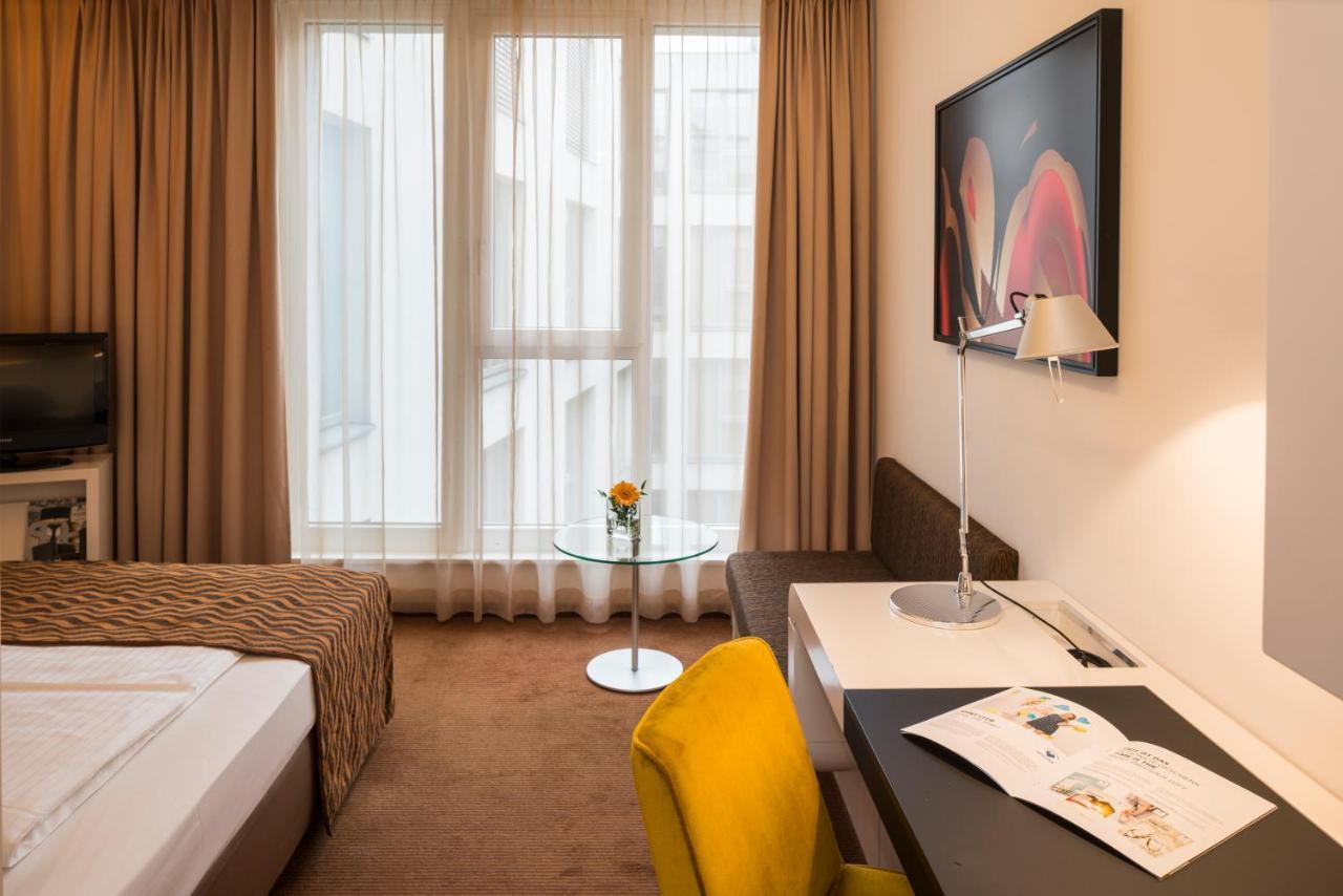 Chambre Supérieure sur Cour