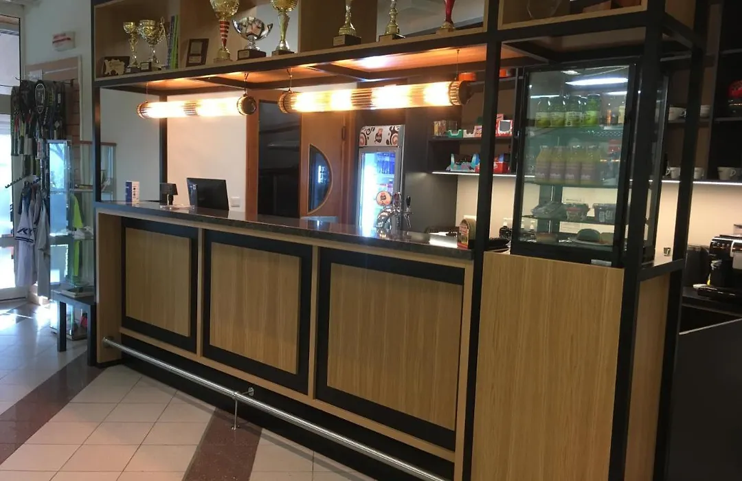 Imet Centrum-1